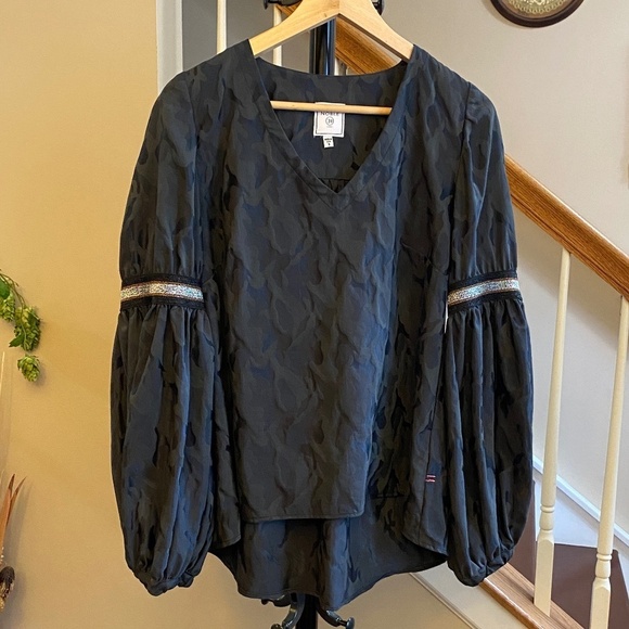 Noble 31 V-Neck Puff Sleeve Blouse Snake Camo Print Size S - Picture 6 of 16